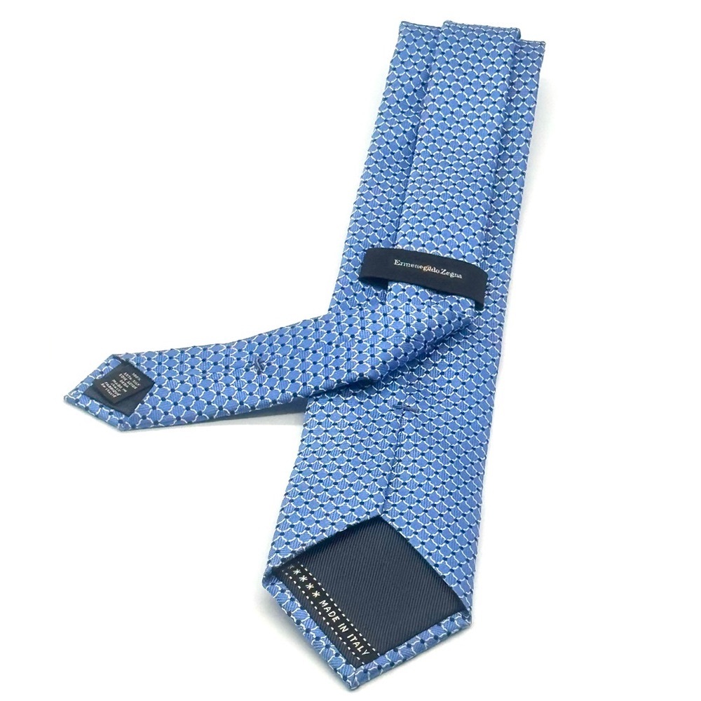 Ermenegildo Zegna Blue Silk Tie with Subtle Pattern